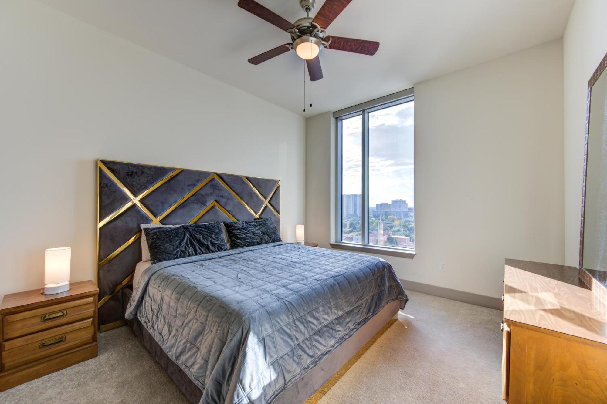 Hanover Post Oak Houston Bilik gambar